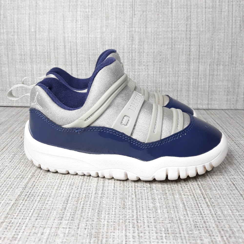 Nike Air Jordan 11 Little Flex TD Sneakers Sz 10C